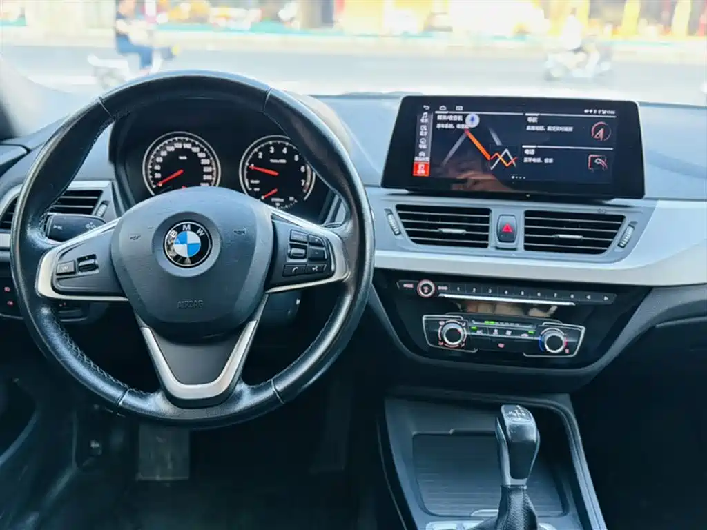 BMW 1 Series 2017 118i Fashion фото 17