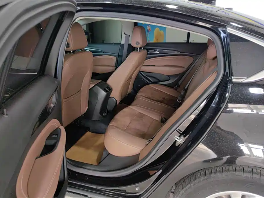 BUICK REGAL