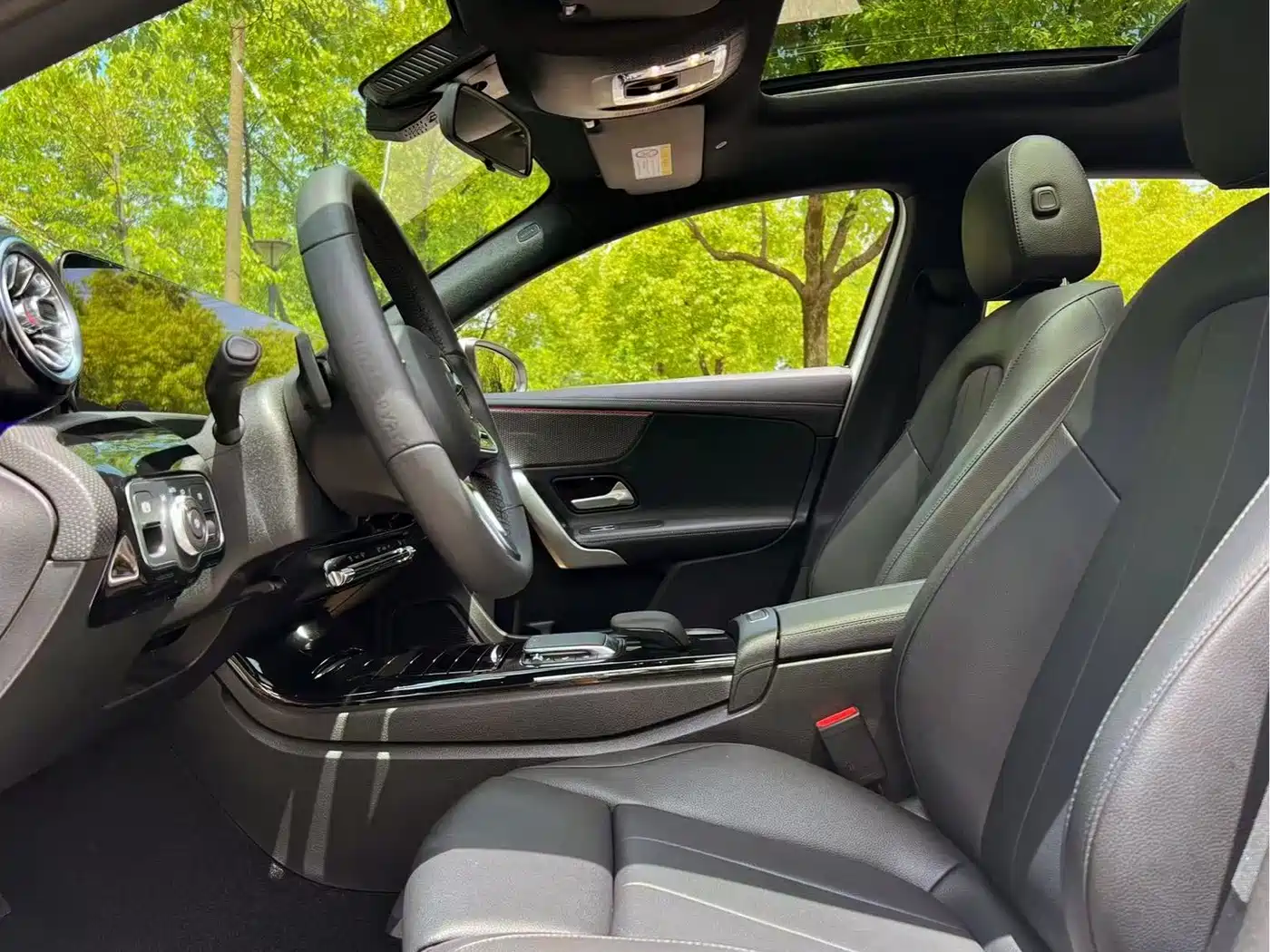 Mercedes-Benz A-Class 2023 A 200 L Fashion фото 11