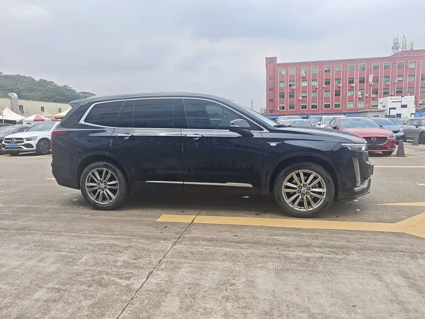 Cadillac XT6 2022 2.0T 6-Seater 2WD Luxury Edition фото 8