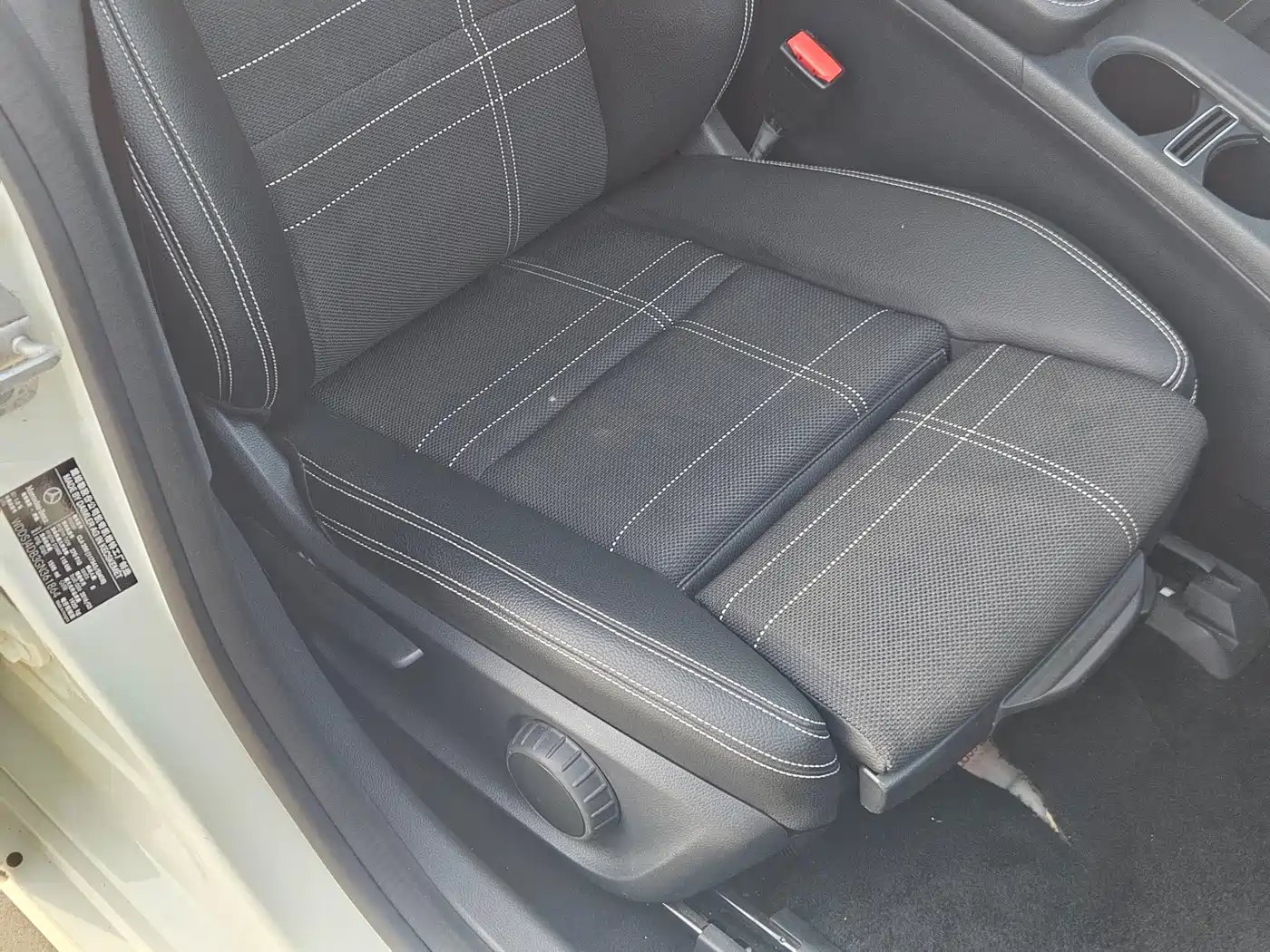 Mercedes-Benz CLA (Import) 2016 Facelift CLA 200 Sport фото 10