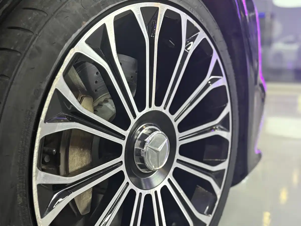 Фото 4 - Mercedes-Benz S-Class