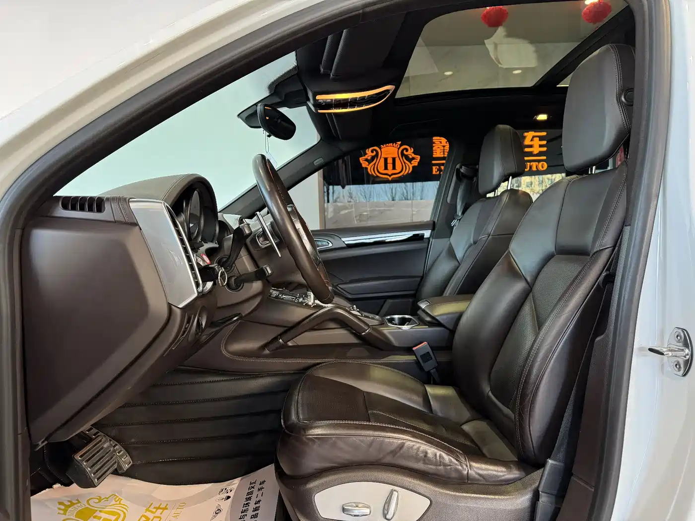 Porsche Cayenne 2014 Cayenne Platinum Edition 3.0T фото 6