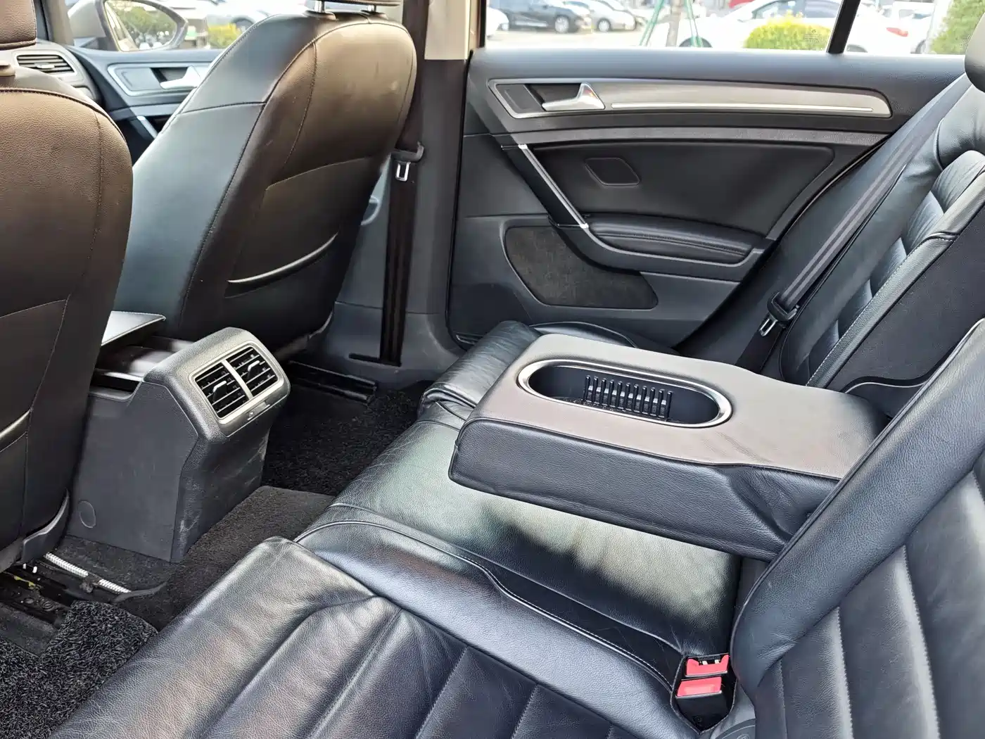 Volkswagen Golf 2015 1.4TSI Automatic Luxury фото 13
