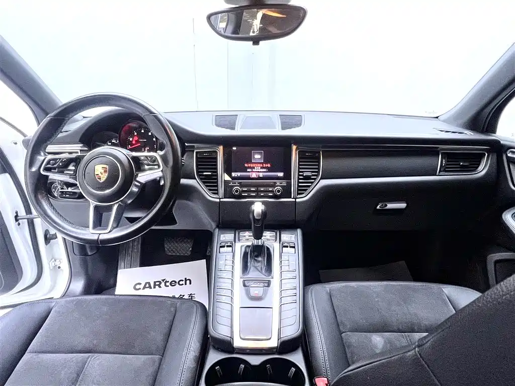 Porsche Macan 2017 Macan 2.0T фото 7