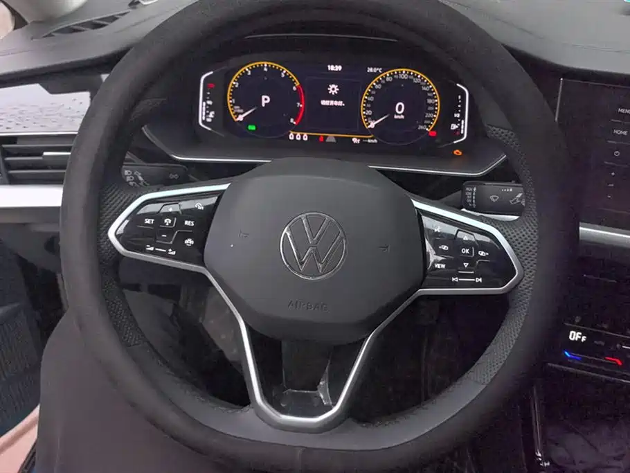 Volkswagen Passat 2024 380TSI Dragon Soaring Edition фото 15