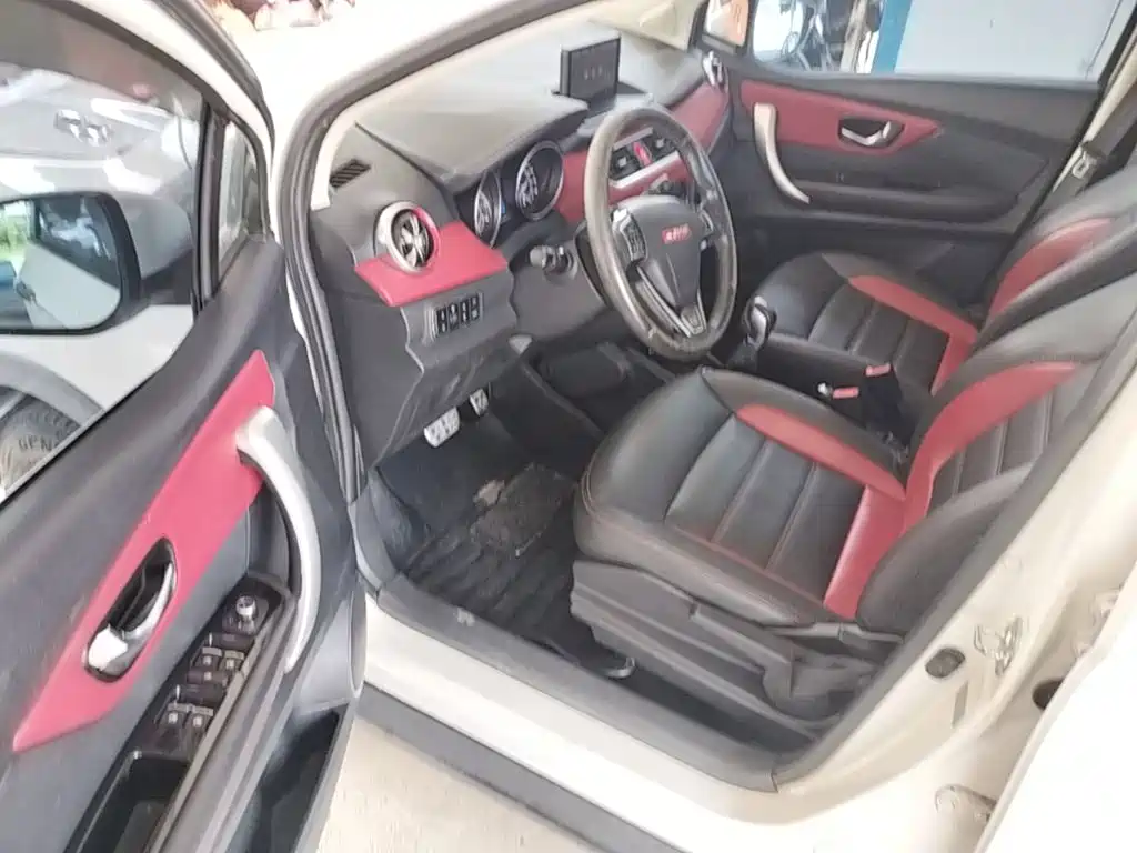 Haval H1 2015 2015 1.5L AMT Luxury