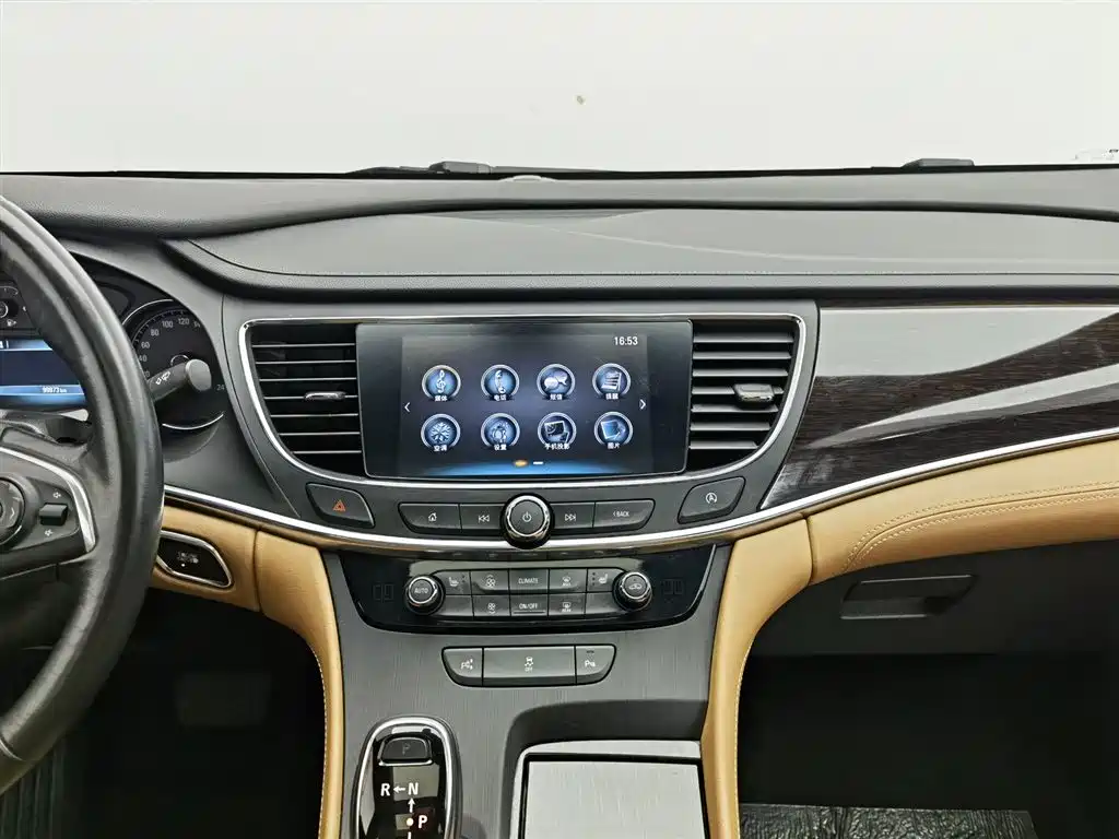 Buick LaCrosse 2018 Model 28T Elite Edition фото 12