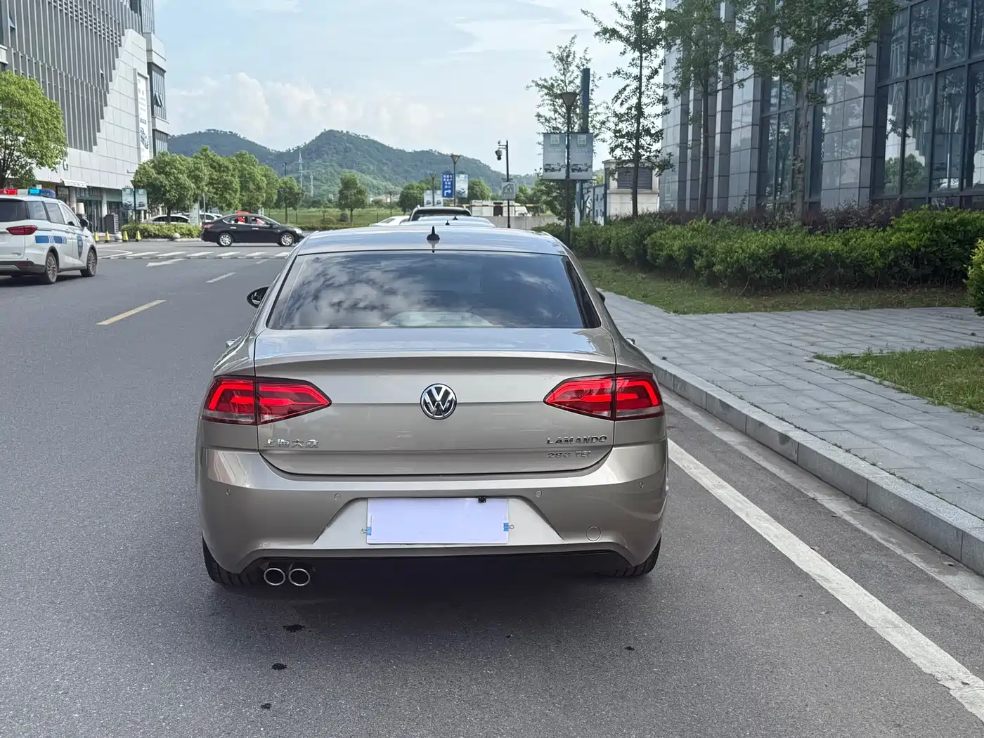 Volkswagen Lamando 2015 230TSI Manual Style Edition фото 6
