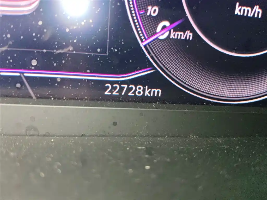 Volkswagen Passat 2022 330TSI Starlight Luxury Edition фото 8