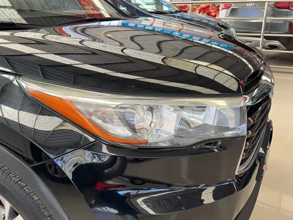 Toyota Highlander 2015 2.0T FWD Elite Edition 5-seater фото 5