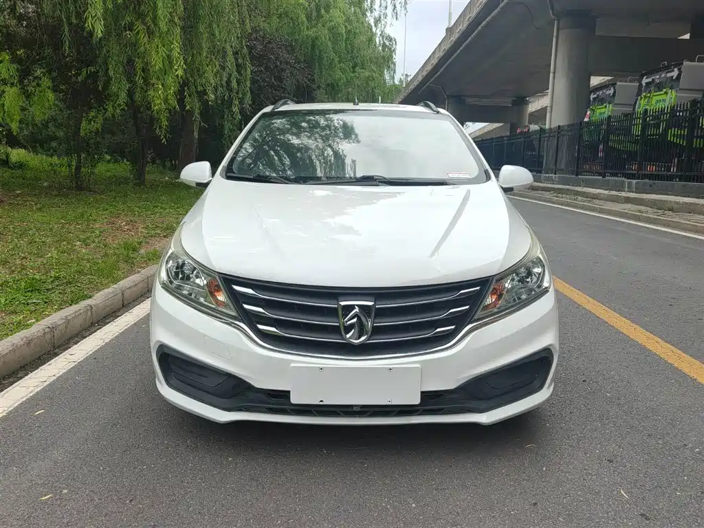 Baojun 310 2018 2017 1.5L Auto Comfort