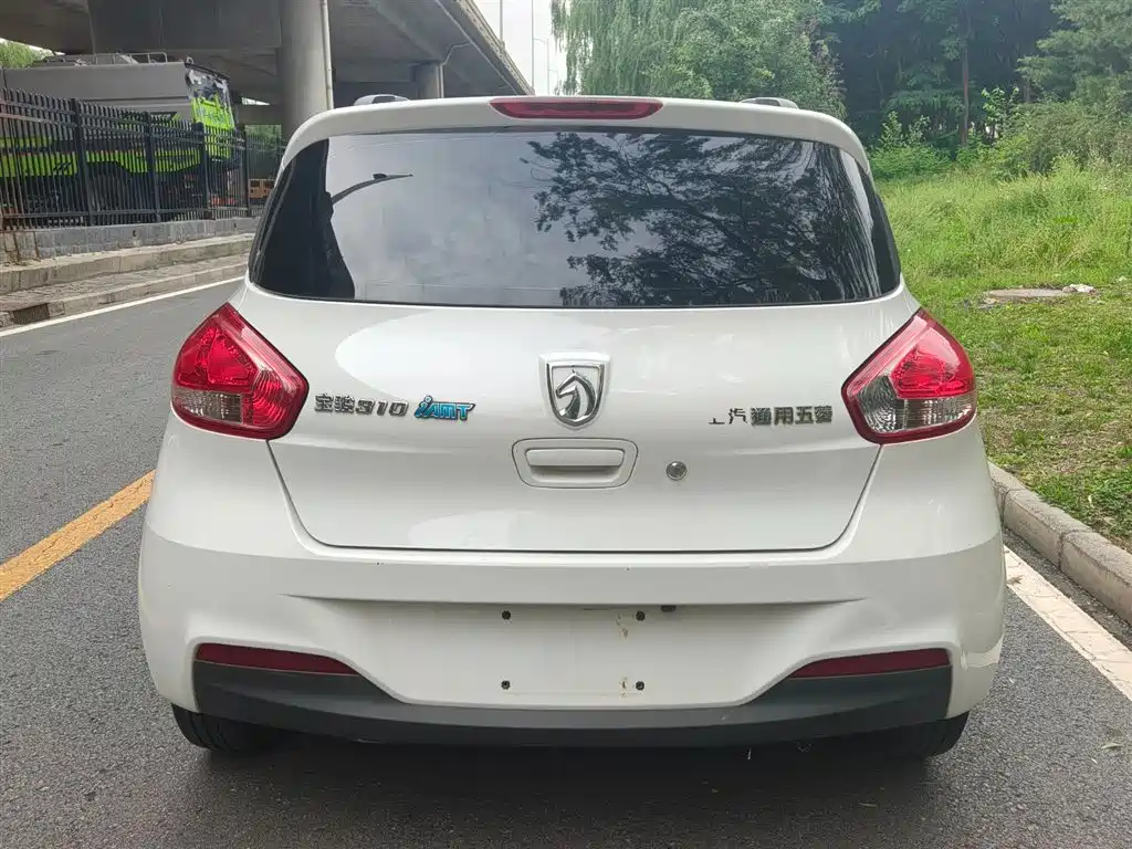 Baojun 310 2018 2017 1.5L Auto Comfort