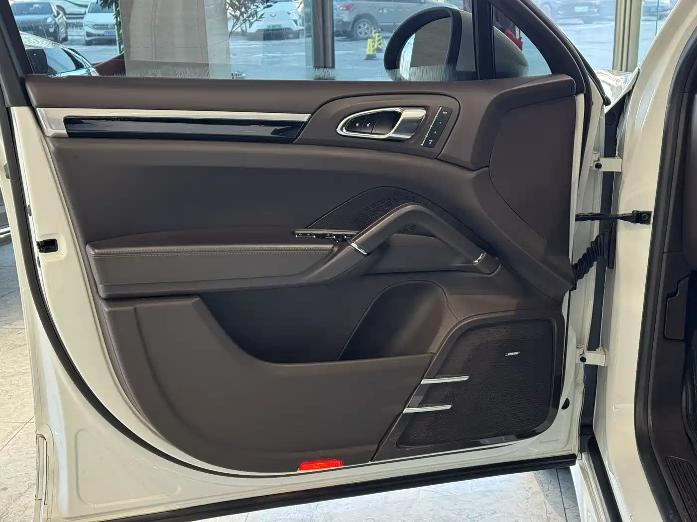 Porsche Cayenne 2014 Cayenne Platinum Edition 3.0T фото 5