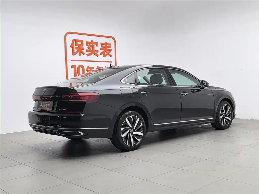 Volkswagen Passat 2023 Facelift 330TSI Luxury Edition фото 2