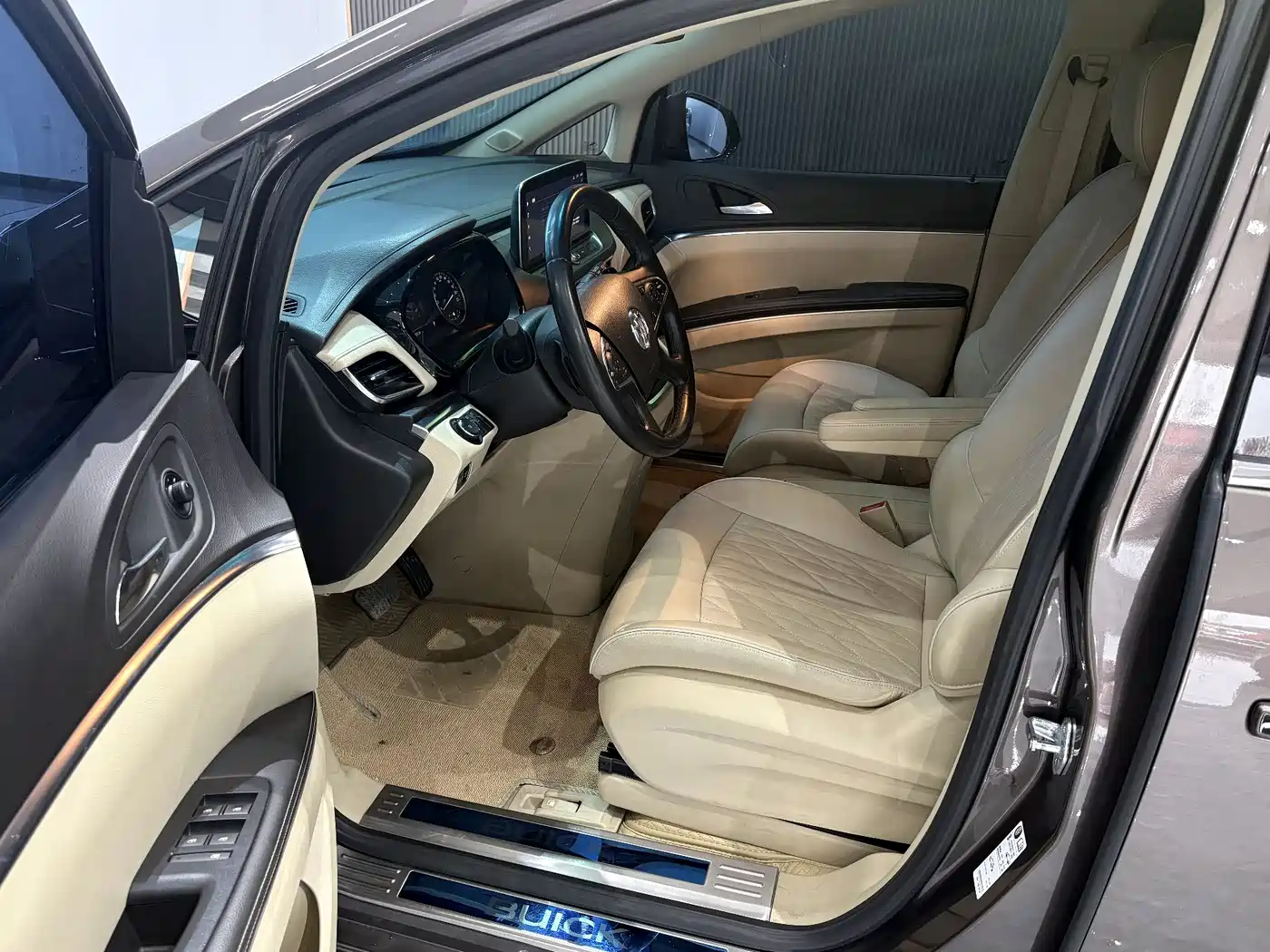 Buick GL8 2023 Land Business Class 652T Luxury фото 14