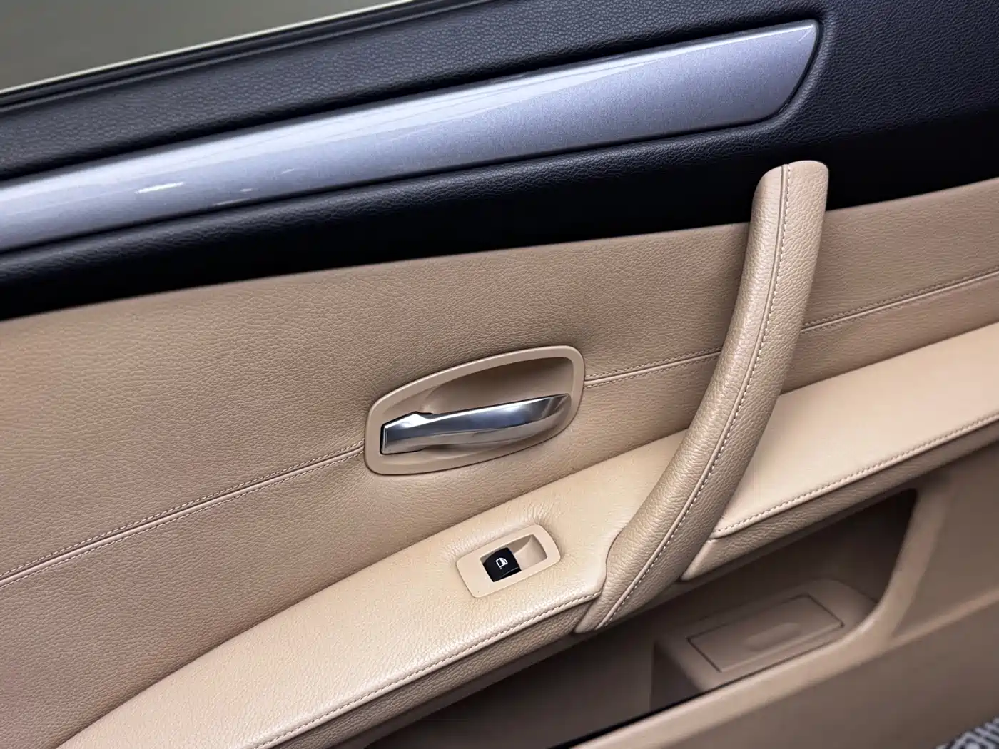 BMW 5 Series 2008 Model 523Li Leading Edition фото 14