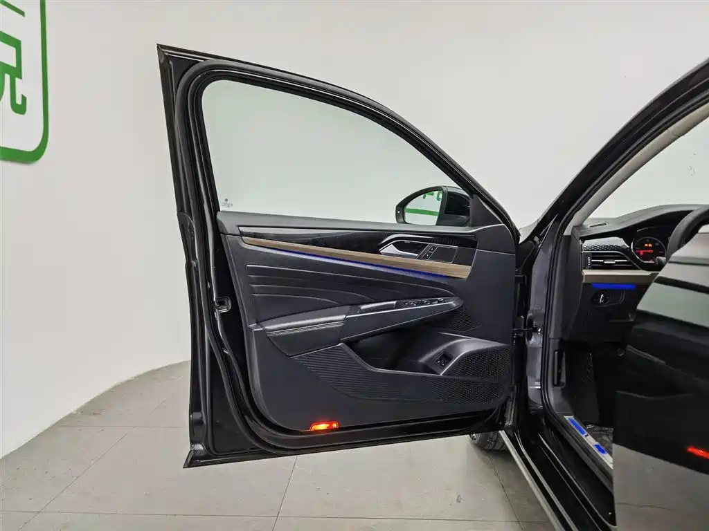 Volkswagen Passat New Energy 2020 430PHEV Hybrid Luxury (China VI) фото 8