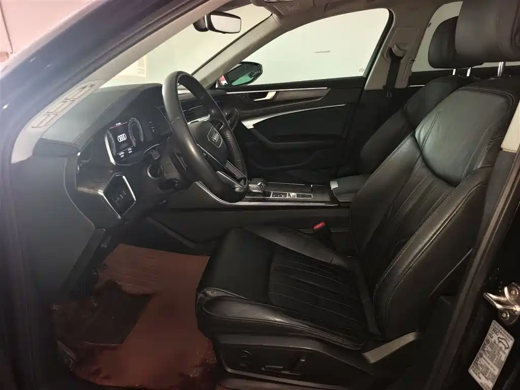 Audi A6L 2021 45 TFSI Exclusive Elegance фото 8