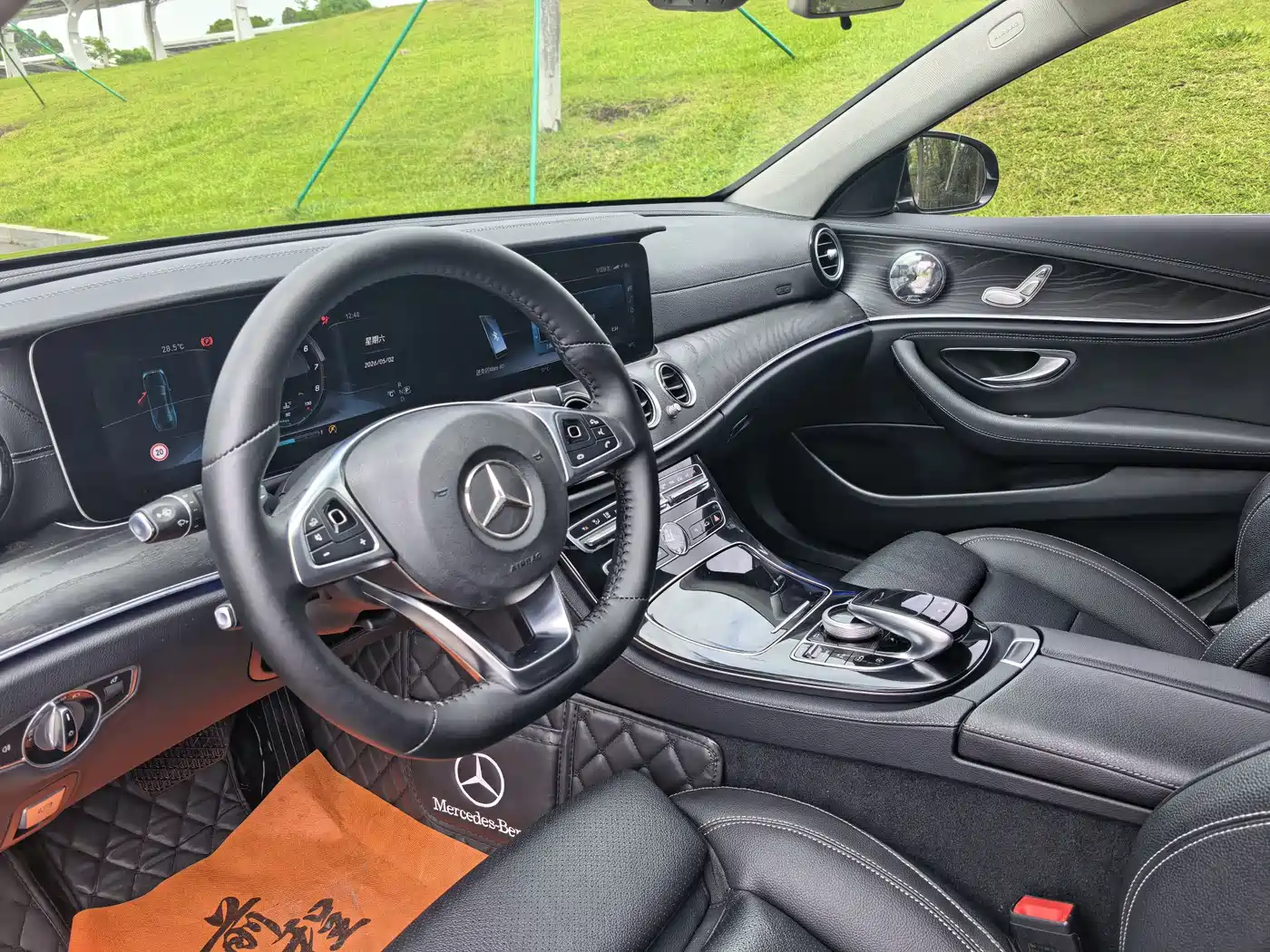 Mercedes-Benz E-Class 2016 E 200 L Sport Type фото 7