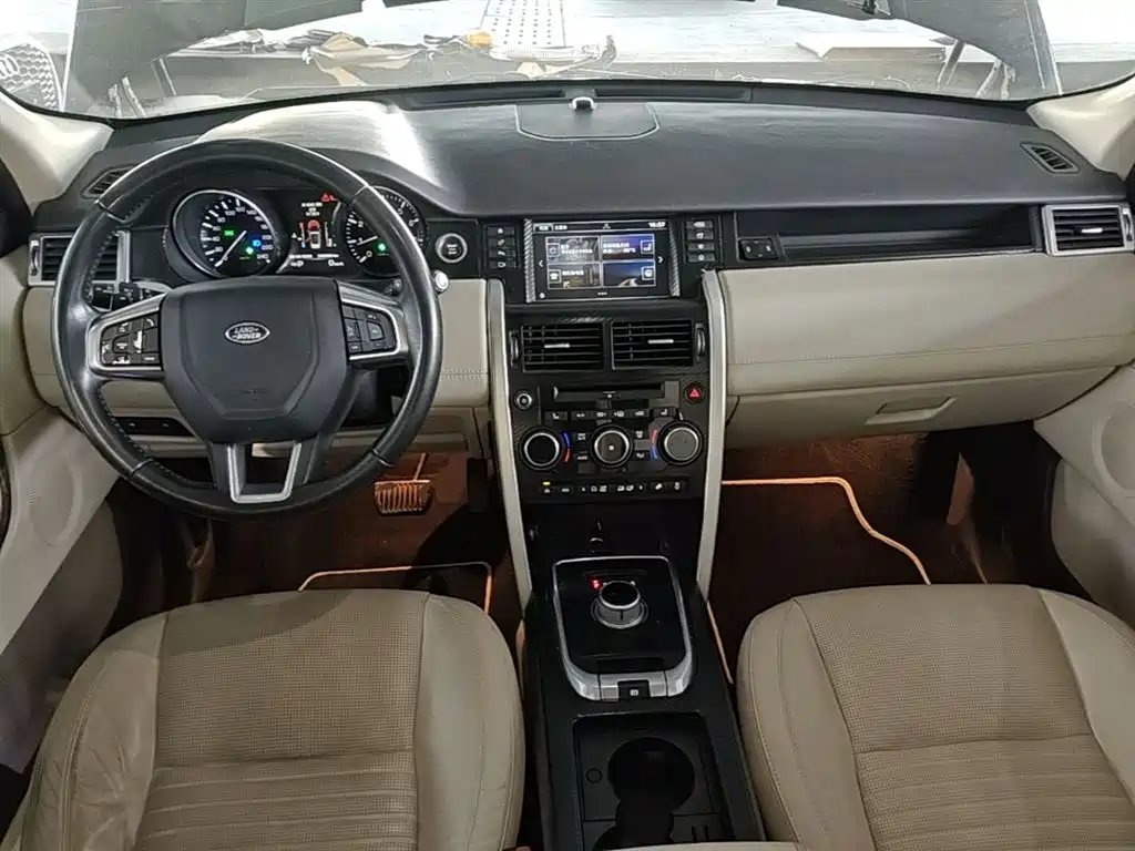Land Rover Discovery Sport (Import) 2015 2.0T HSE Luxury фото 10