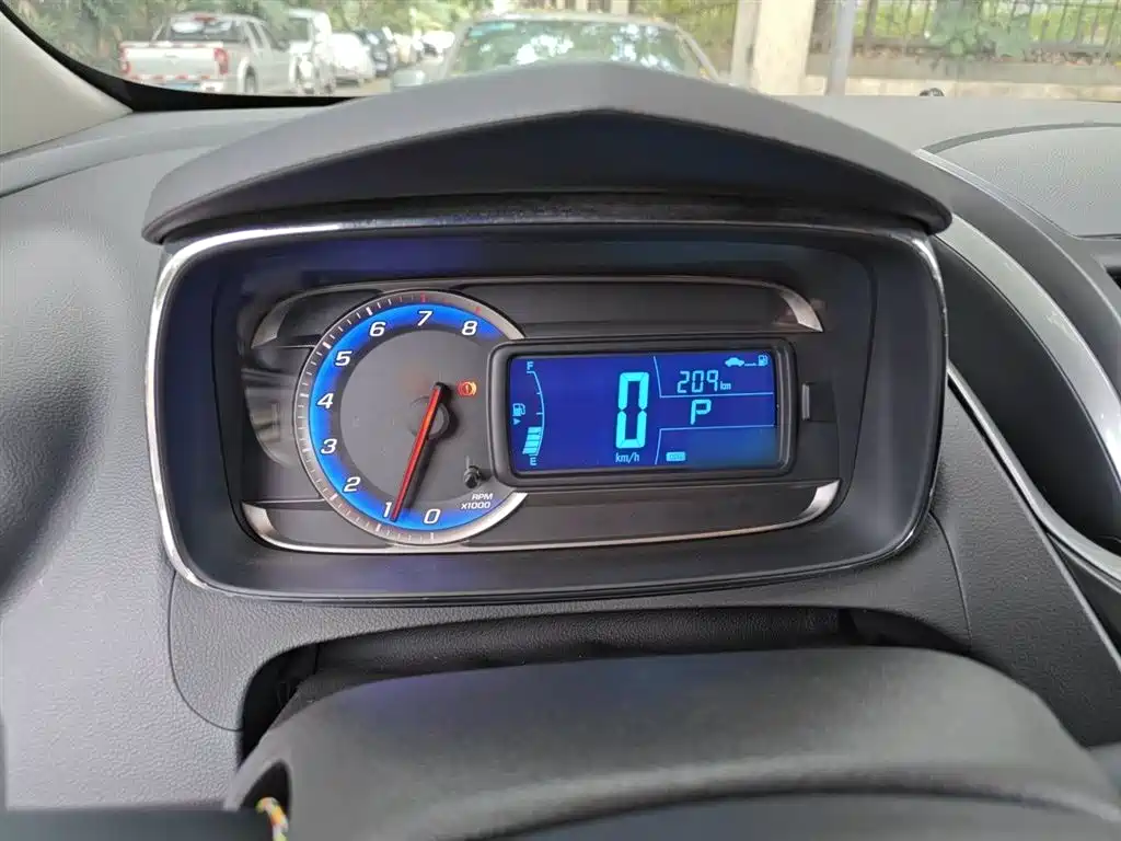 Chevrolet Trax 2014 1.4T Automatic 2WD Luxury фото 4