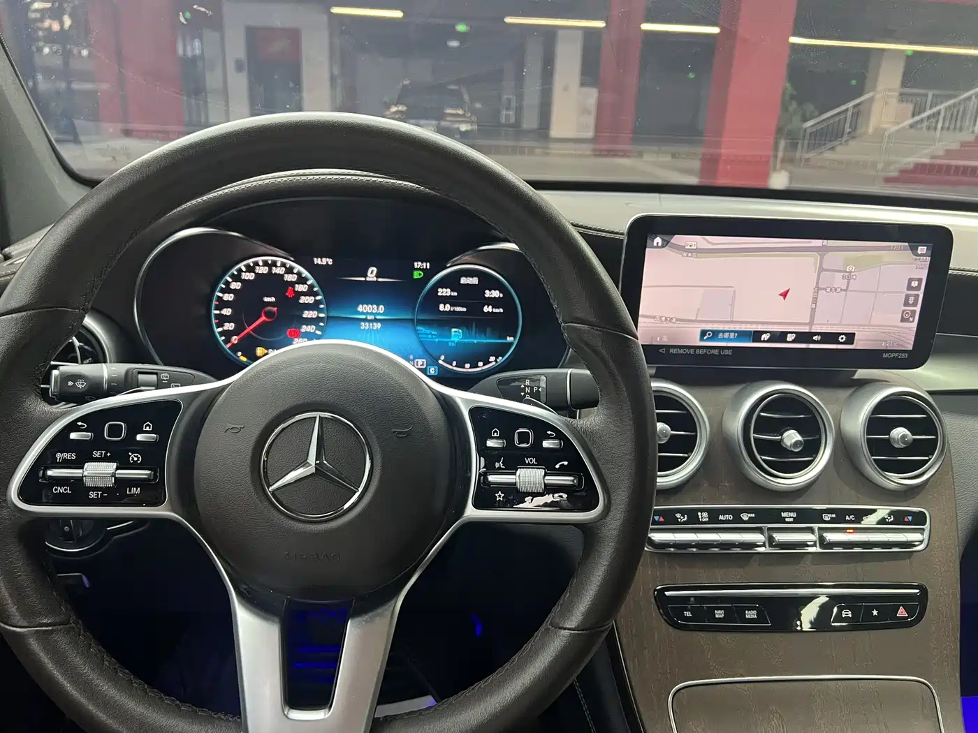 Mercedes-Benz GLC 2022 Model GLC 260 L 4MATIC Luxury Edition фото 6