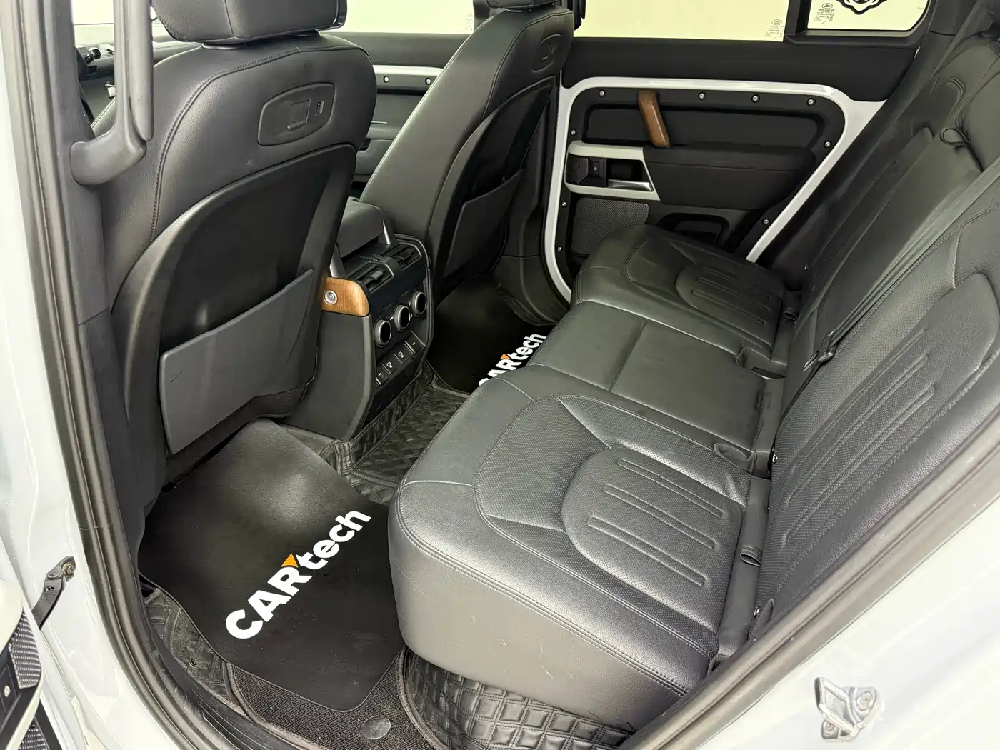 LAND ROVER GUARDIAN NEW ENERGY
