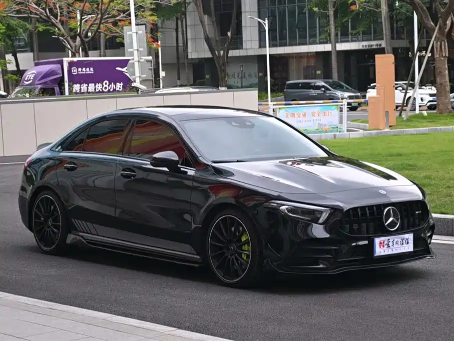 Mercedes-Benz A-Class AMG 2023 Model Year AMG A 35 L 4MATIC фото 7