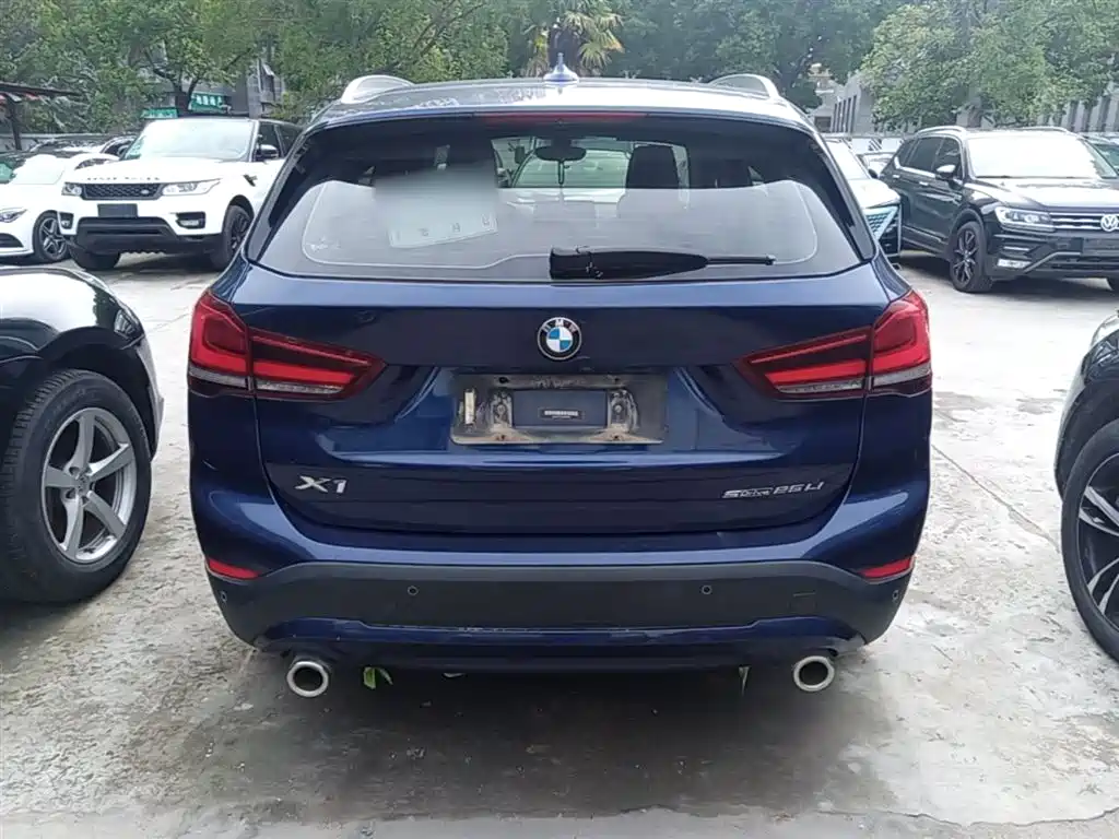 BMW X1 2020 sDrive25Li Leading Model фото 6