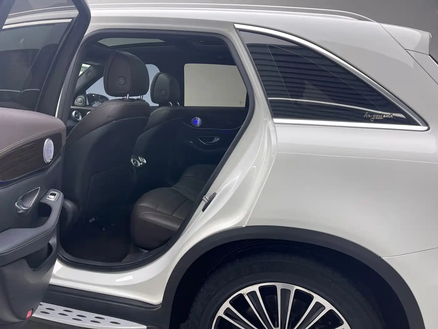 Mercedes-Benz GLC 2018 GLC 260 4MATIC Dynamic фото 17
