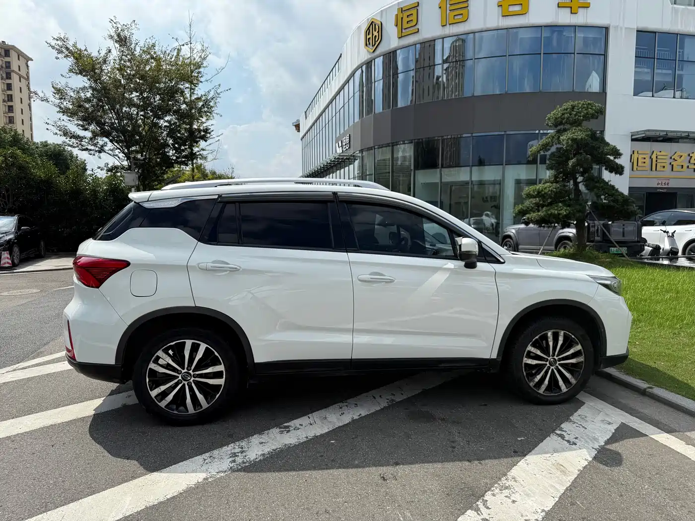 GAC TRUMPCHI GS4 NEW ENERGY