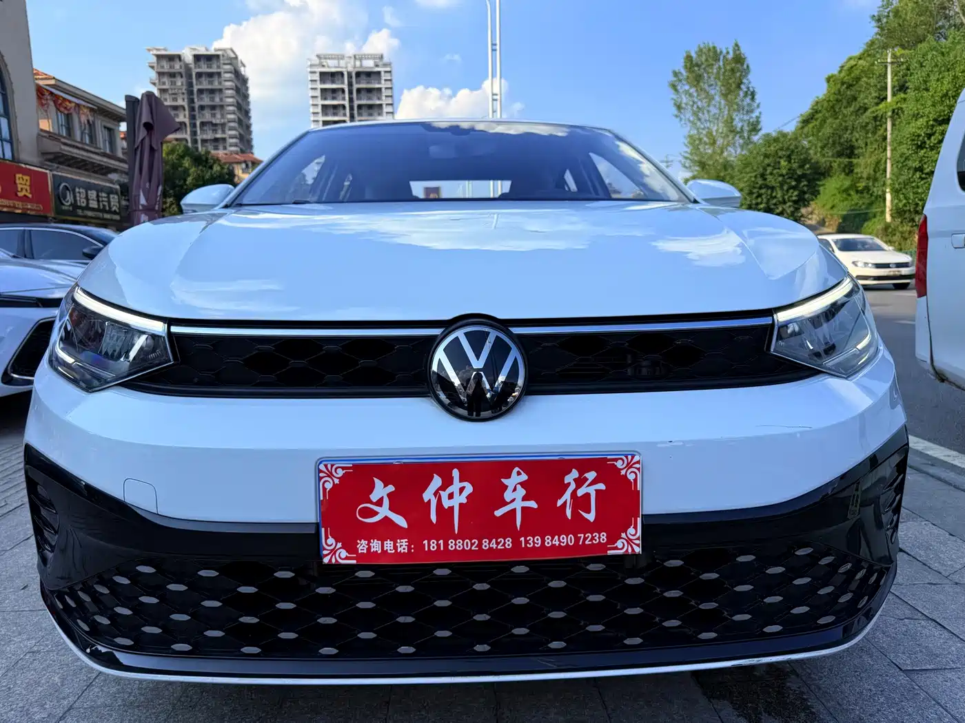 Фото 2 - Volkswagen Lavida