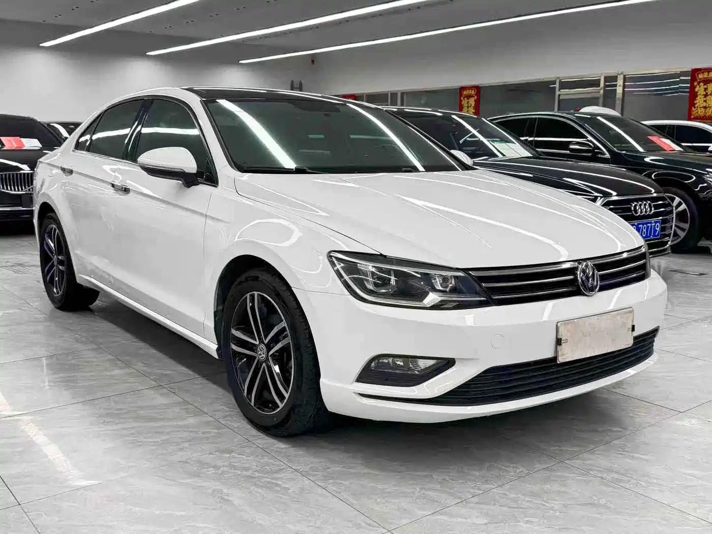 Volkswagen Lamando 2017 230TSI DSG Trend Edition фото 3