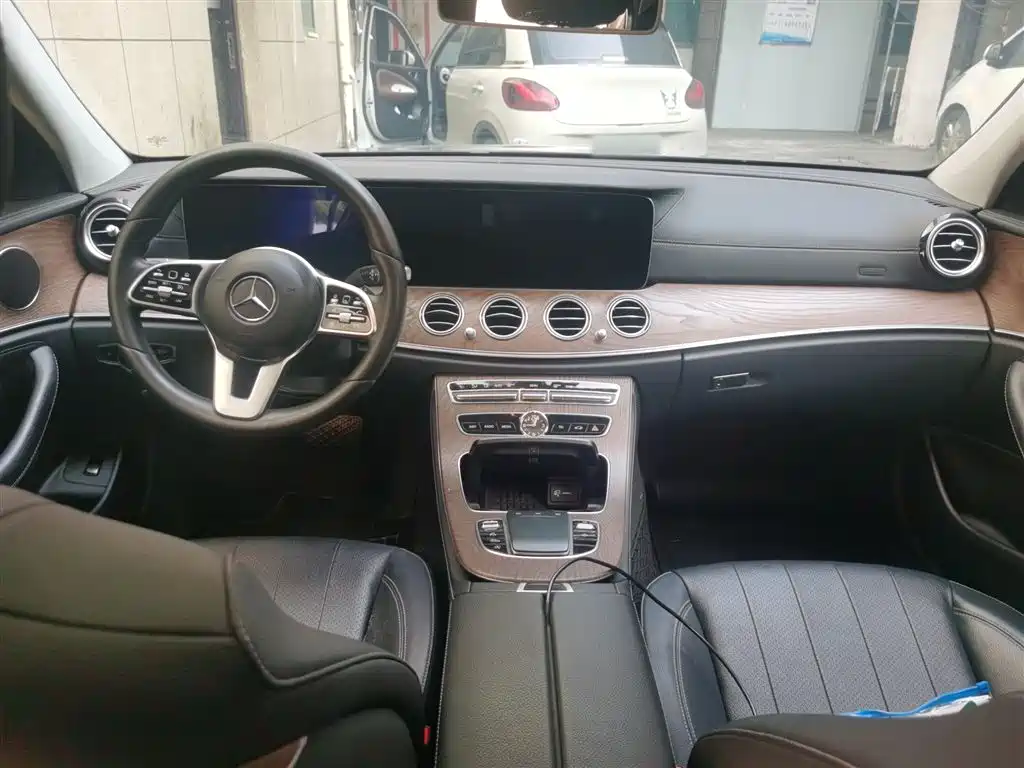 Mercedes-Benz E-Class 2019 Facelift E 300 L Fashion фото 13