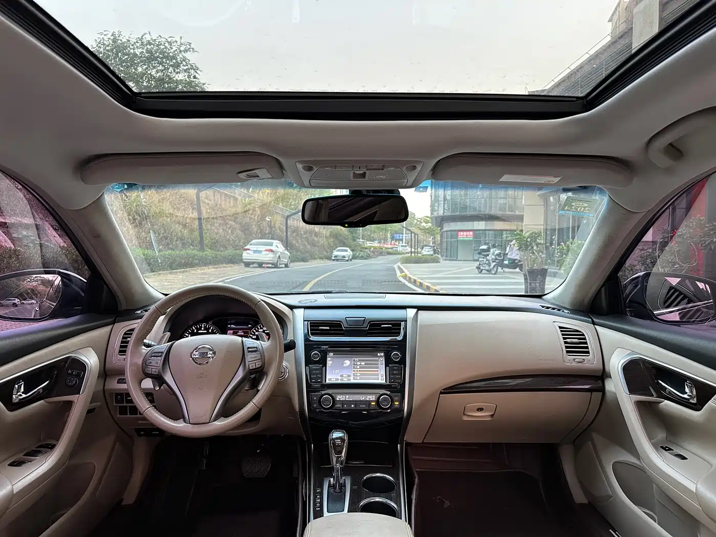 Nissan Teana 2014 Duke 2.5L XV Premium Edition фото 14