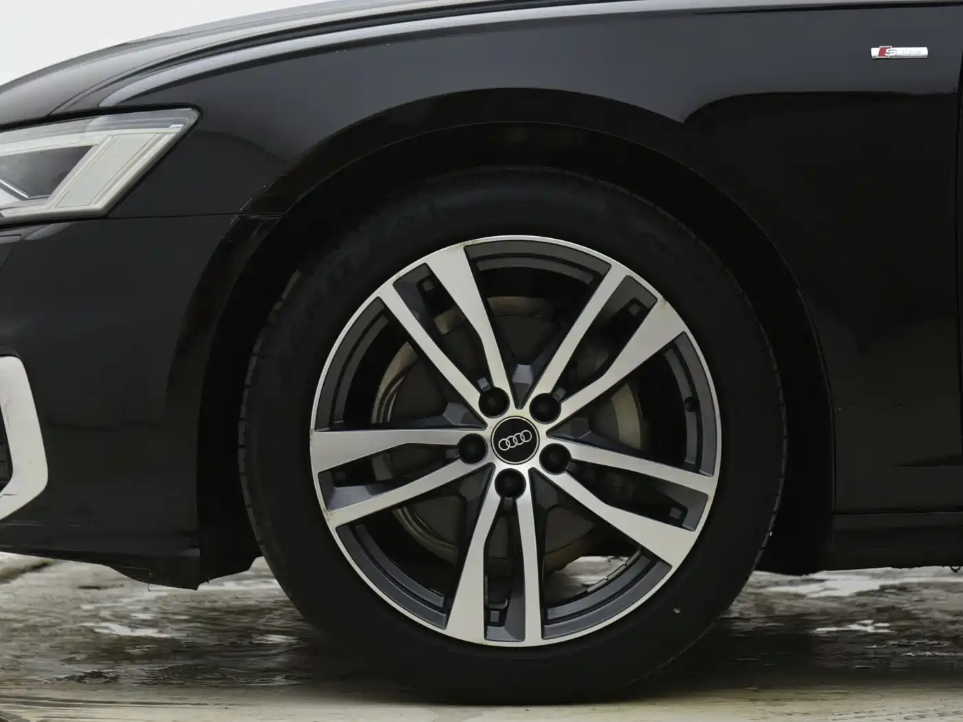 Audi A6L 2024 40 TFSI Luxury Dynamic фото 4