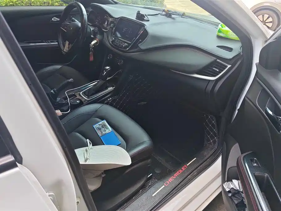 Chevrolet Monza 2022 Mild Hybrid RS 330T Automatic Comfort Edition фото 8