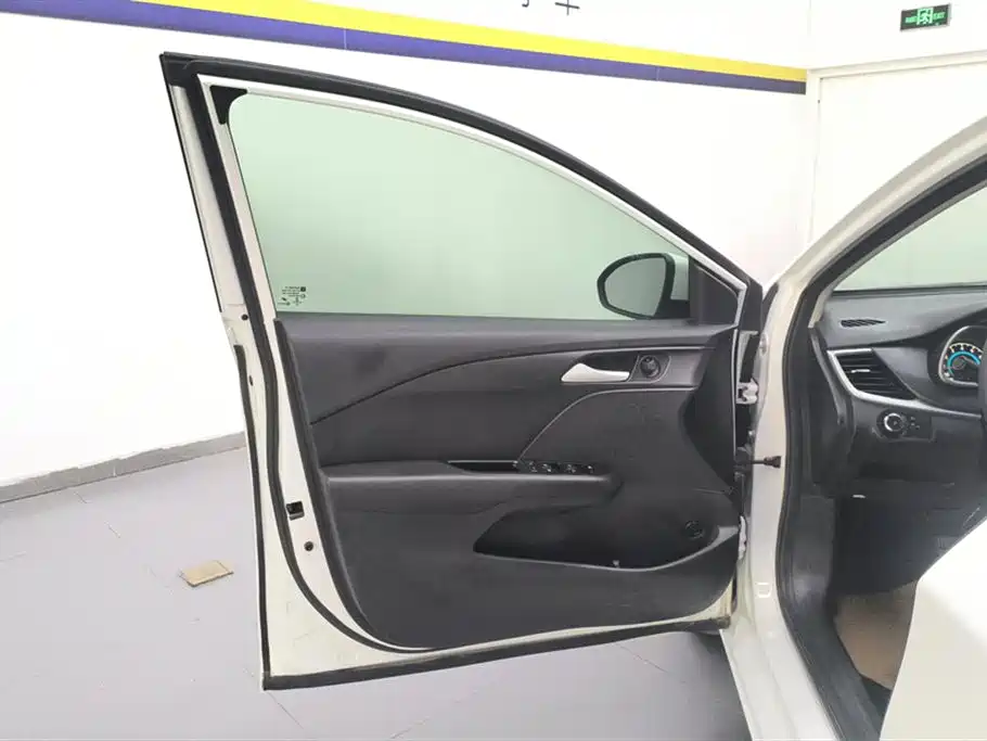 Chevrolet Cavalier 2019 320 Auto Sunroof Enjoyment Edition фото 7
