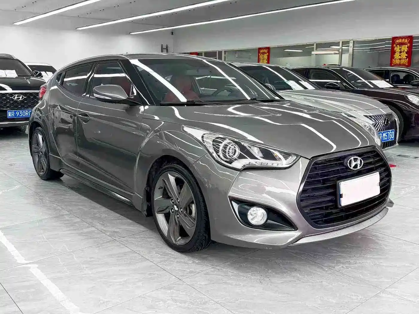 Hyundai Veloster 2015 1.6T Automatic Luxury Edition фото 3
