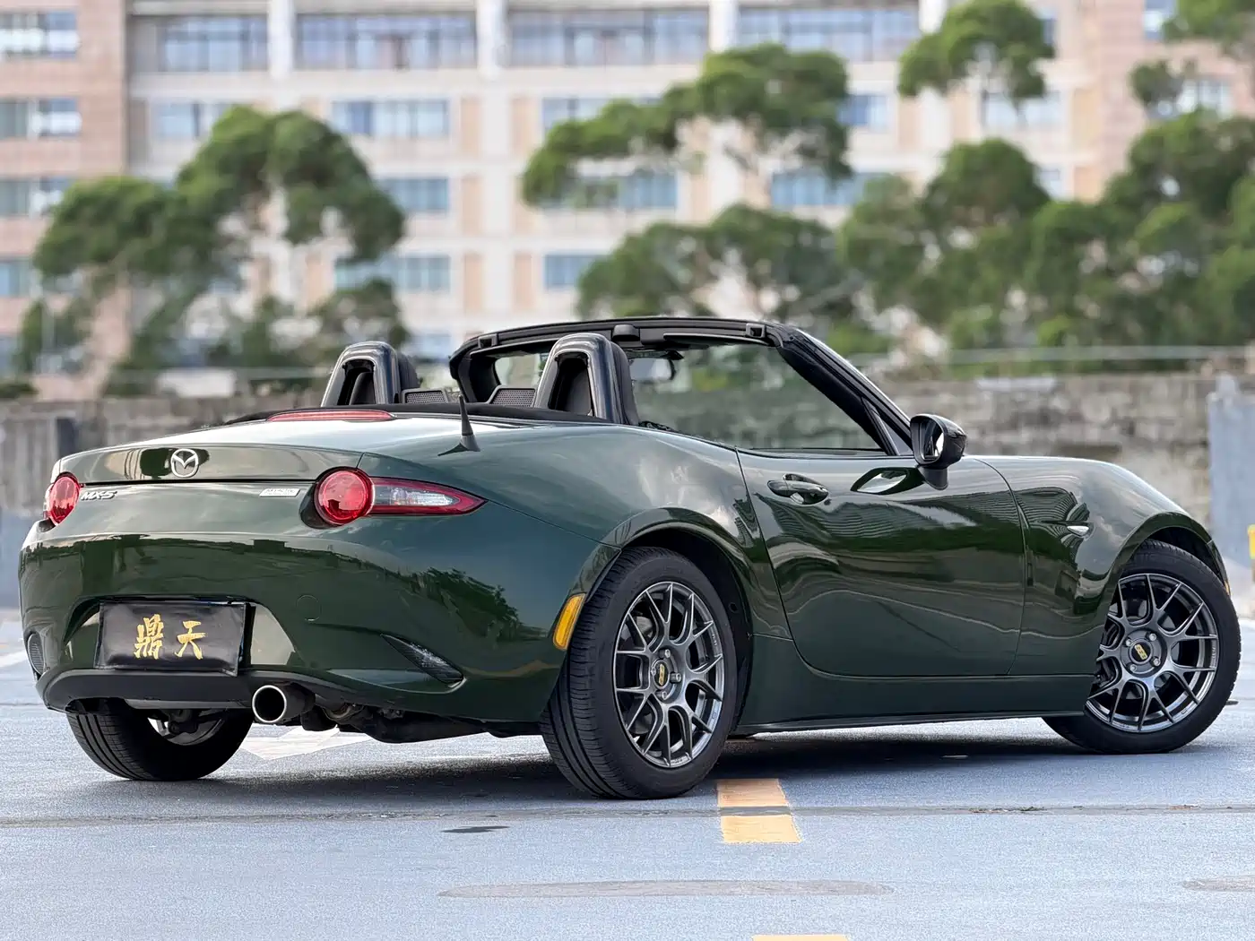 Mazda MX-5 2018 2.0L RF Pearl White фото 16