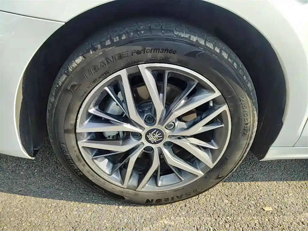 BYD Qin PLUS 2025 EV 510KM Smooth Ride Edition фото 23