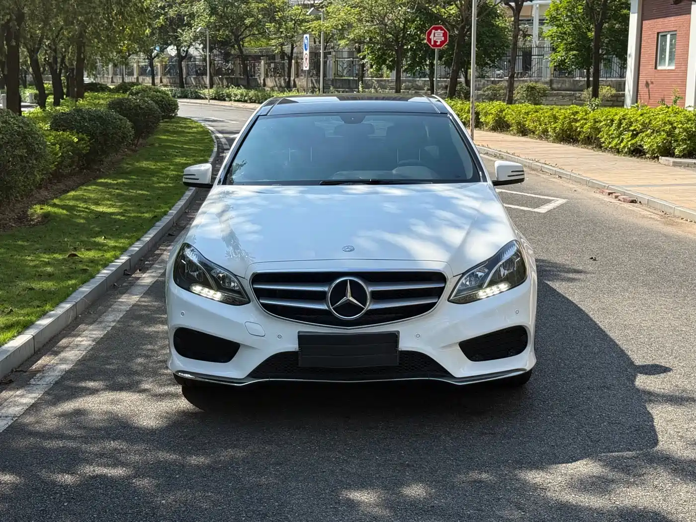 Mercedes-Benz E-Class 2015 Facelift E 200 L фото 2