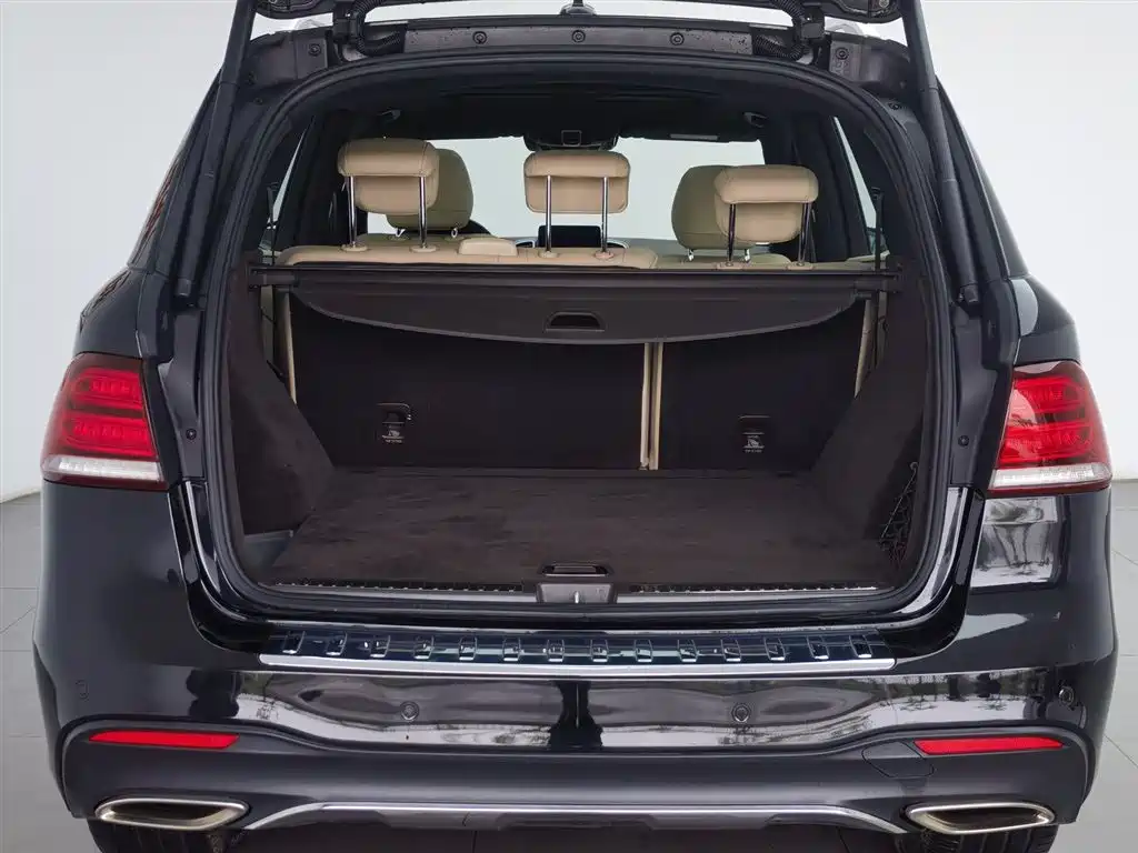 Mercedes-Benz GLE 2018 GLE 320 4MATIC Luxury Ultimate Edition фото 16