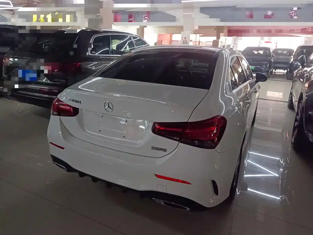 MERCEDES-BENZ CLASS A