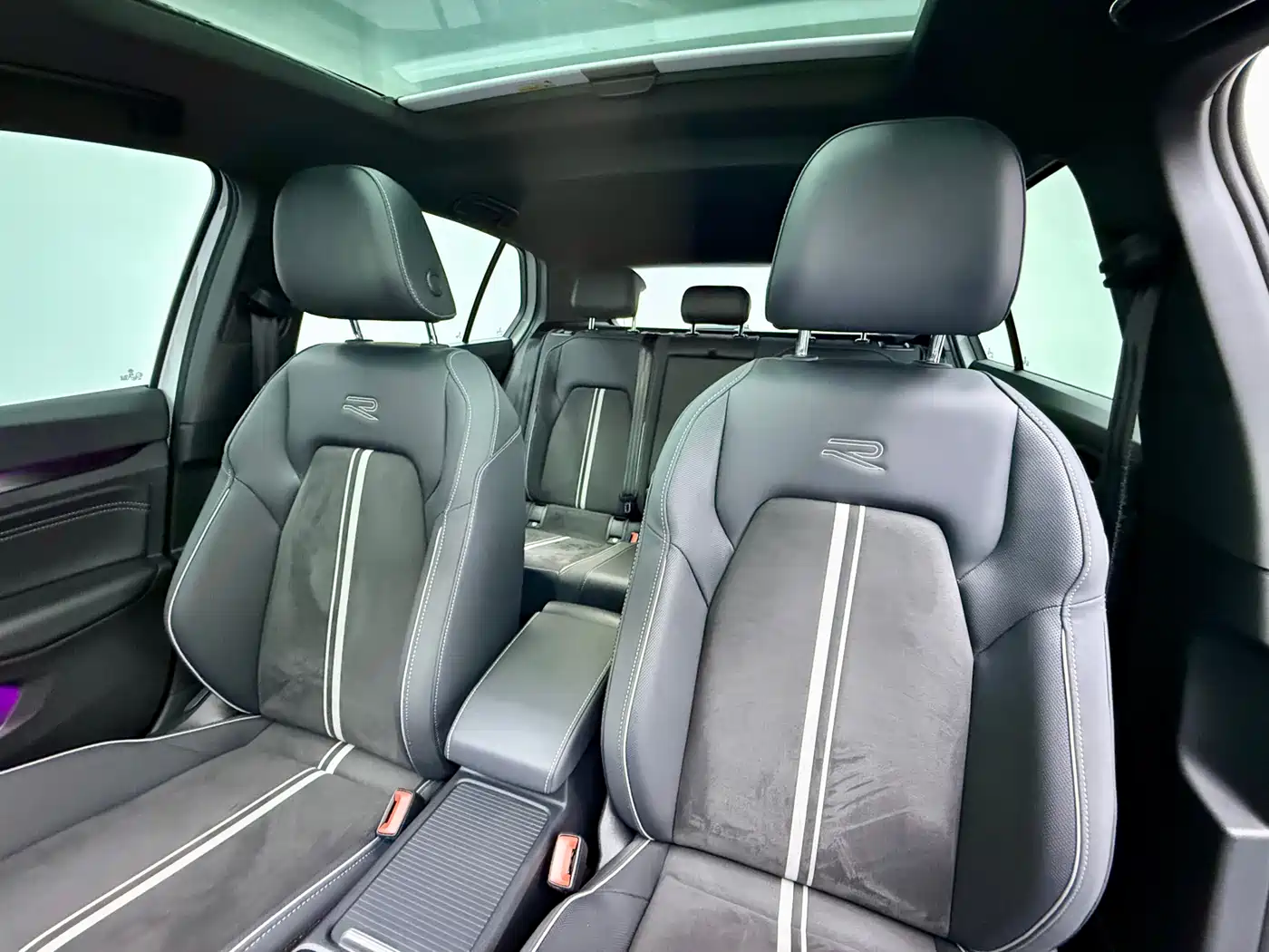 Volkswagen Golf 2023 Model 280TSI DSG R-Line фото 12
