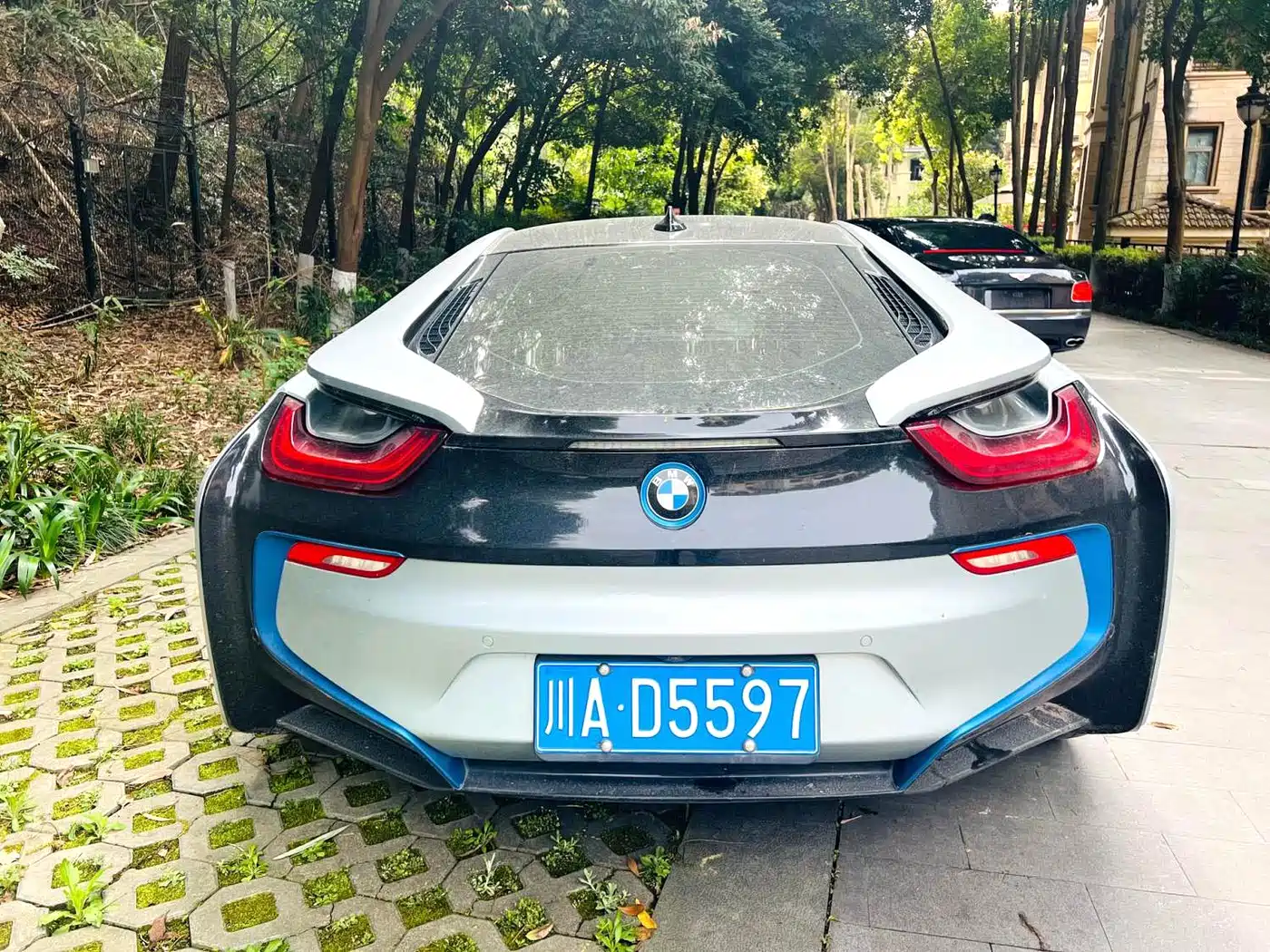 BMW i8 2016 Proton Red Limited Edition фото 6