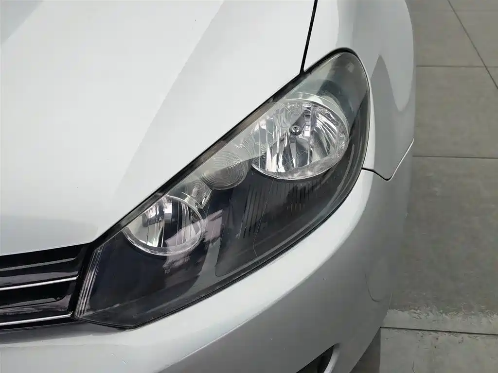 Volkswagen Golf 2012 1.6 Automatic Comfort Type фото 7