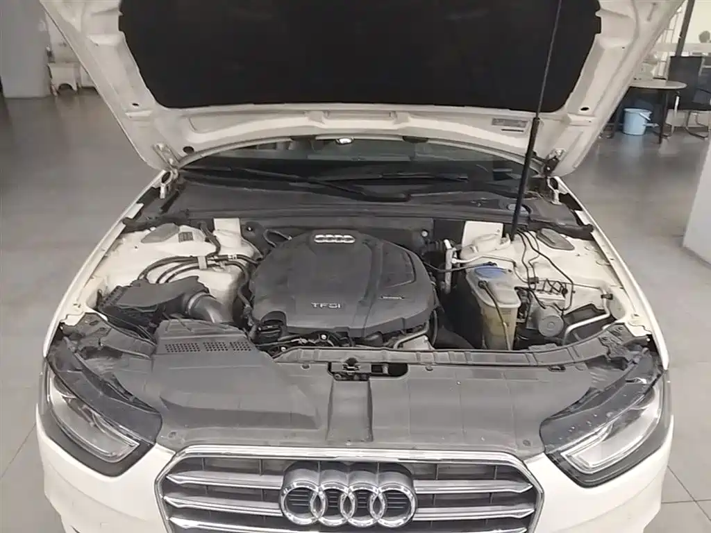 Audi A4L 2015 35 TFSI Auto Comfort фото 20