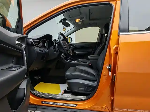 MG Roewe RX5 2015 2015 2.0TGI TST 4WD Flagship Edition